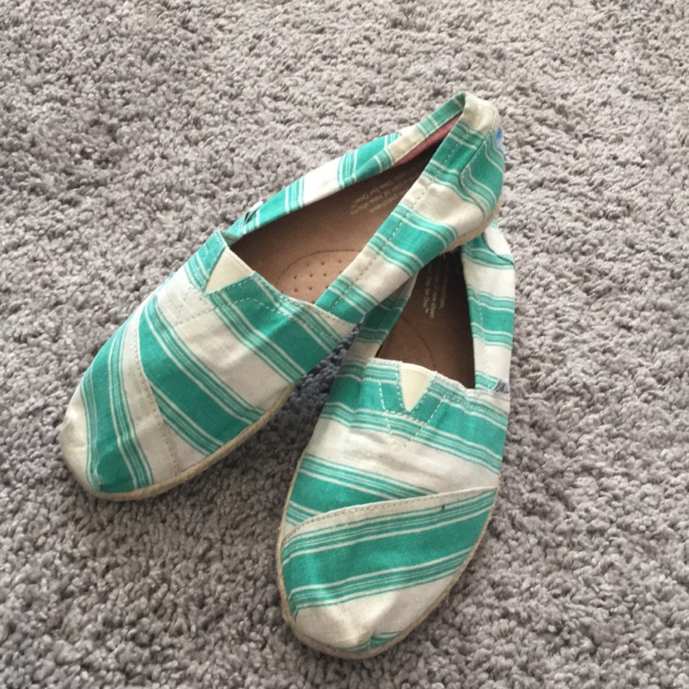 Toms Ladies Shoes Size 8